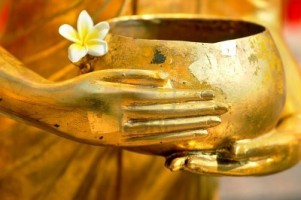 bowl-buddha-statue-closeup-in-m-nchs-alms-bowl