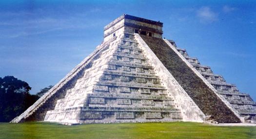 carbonio risalente piramidi Maya